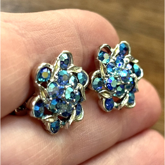 Vintage Longcraft Earrings Silver & Light Blue AB Rhinestones Round Screwbacks - Picture 3 of 6
